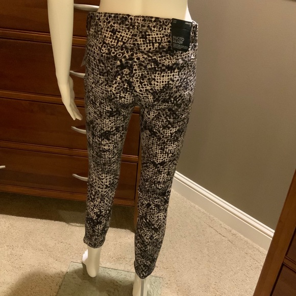 J Brand Ankle Photo Ready 26 - Picture 2 of 3